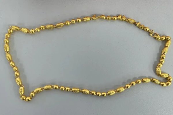 通盈配资 多家金店中招！“千足金”项链内现大量不明金属，警方披露详情